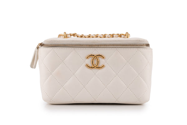 Chanel Quilted Rectangular Vanity	Lambskin	White Shiny	GHW